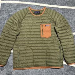 美品】パタゴニア サイレントダウンクルー ダウンジャケット L カーキ 