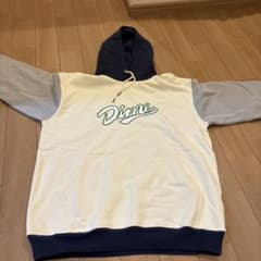 Dimeのパーカーのサムネイル