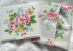 お値下げ Cath Kidston 花柄ミラーのサムネイル