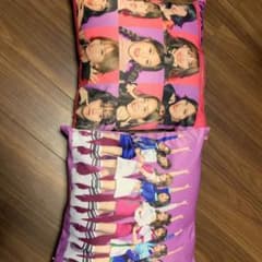 SSS様専用twiceクッションのサムネイル