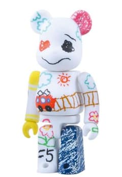 BE@RBRICK 100% シリーズ17 クレヨン 落書きデザインのサムネイル