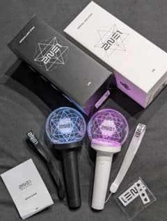 2NE1 ペンライト 2本セットのサムネイル