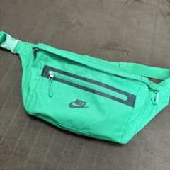 NIKE  ウエストバッグ☆のサムネイル