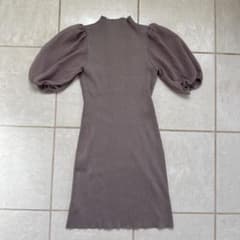 ANAPカーキ グレー パフスリーブ ひざ丈ワンピース