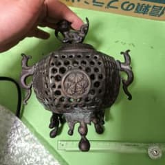 香炉　獅子　大明宣徳年製 ☆年代物 鋳銅製 大明宣徳 香炉 獅子 籠目紋様 遊環 三本足 - メルカリ