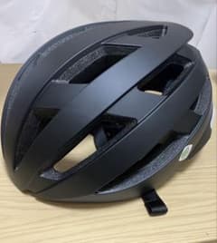 自転車用ヘルメットのサムネイル