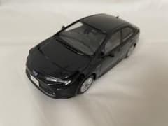 ミニカー 1/30 新型カローラ セダン TYOTA - メルカリ