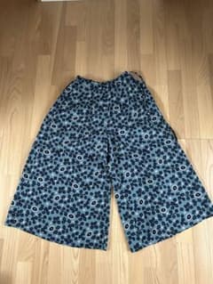 北欧暮らしの道具店　フレアパンツのサムネイル