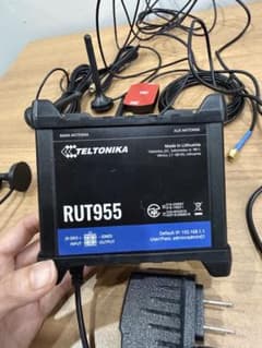 【美品】TELTONIKA RUT955産業用4G/LTEセルラールーター 美品】TELTONIKA RUT955産業用4G/LTEセルラールーター - メルカリ