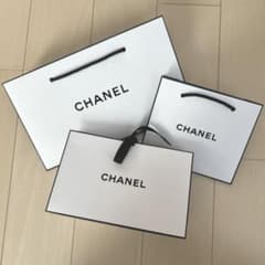 【美品】シャネル　ギフト袋　紙袋　ショッパーのサムネイル