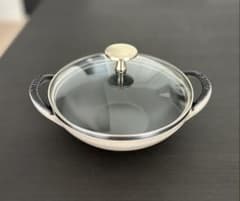 【美品】STAUB ストウブ ベビーウォック 16cm リネン（ガラス蓋付） 美品】STAUB ストウブ ベビーウォック 16cm リネン（ガラス蓋付
