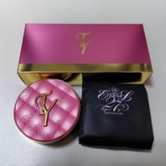 たかの友梨　ジュエリーパクト　ファンデーションのサムネイル