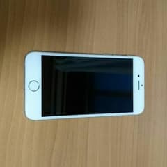 ルンバさん専用 iphone6 au 64GB △のサムネイル