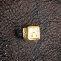 美品☆goldダイス型チャームのサムネイル