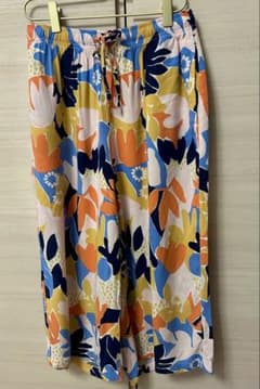 UNIQLOレディース 総柄 ワイドパンツ イージーパンツのサムネイル