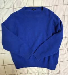 UNIQLO クルーネックニット ブルーのサムネイル