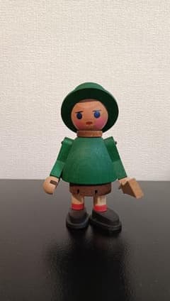 カデンカデン 木製人形 緑色 - メルカリ