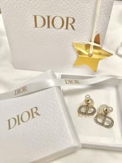 Diorピアス【正規品】のサムネイル