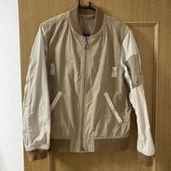ビームス　ナイロンジャケット　Mサイズのサムネイル