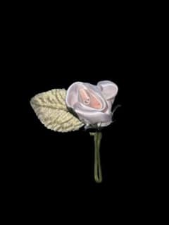 手芸　薄ピンクの花　ワイヤーのサムネイル