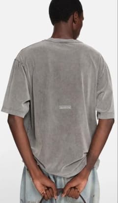 最終価格】Acne Studios ラバーロゴ Tシャツ Sサイズ - メルカリ