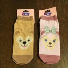 ゆか様専用です！値下げ！香港ディズニーランド 靴下2足のサムネイル