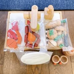 無印良品　あそんでしまえる　木製おままごとキッチン　プラスおまけのサムネイル