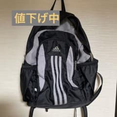 アディダスのリュックサックのサムネイル