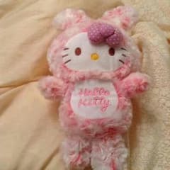 キティちゃんのぬいぐるみのサムネイル