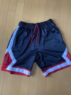 値下げ新品　jordan  バスパン　ハーフパンツのサムネイル