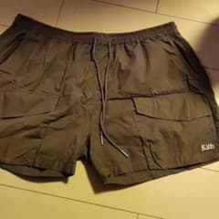 kith ハーフパンツ　美品　XXLのサムネイル