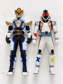 仮面ライダー イクサ セーブモード＆仮面ライダーフォーゼベースステイツ2体セットのサムネイル