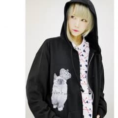 青木志貴×KINGLYMASK コラボパーカーのサムネイル