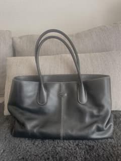 TOD's Dバッグ ブラック レザーのサムネイル