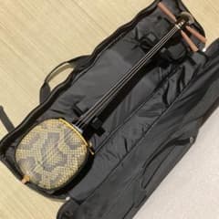 三線 本体 ソフトケース付き - メルカリ