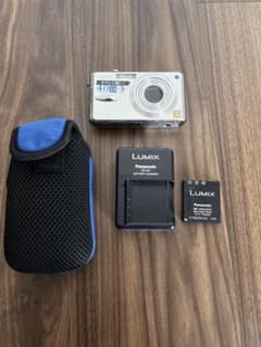 Panasonic LUMIX DMC-FX2 シルバー - メルカリ