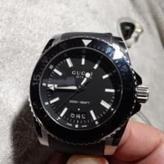た*お様 GUCCI Dive 200m 自動巻き 腕時計のサムネイル