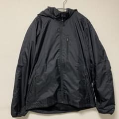 ユニクロ　ポリエステルパーカーのサムネイル