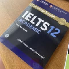 IELTS 12 ACADEMIC WITH ANSWERSのサムネイル