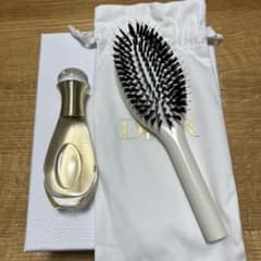 Dior 香水＆ヘアブラシ セット - メルカリ