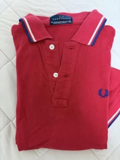 【期間限定値下げ】Fred Perry 赤 ポロシャツのサムネイル