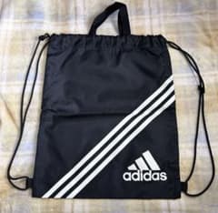 adidas ブラック ナップサックのサムネイル