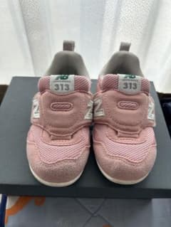 New Balance 313 13.5㎝キッズ スニーカー ピンク　記名なしのサムネイル