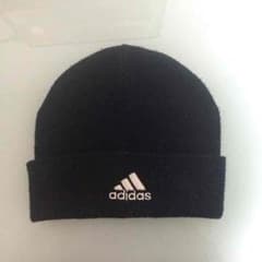 adidas ニットキャップのサムネイル