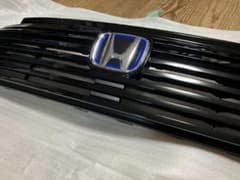 新型VEZEL e:HEV 純正フロントグリル　ブラックパール　MC後のサムネイル