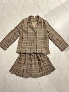 小学校の卒業式用スーツのサムネイル