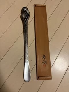 双鳥彫金金具 靴べら 木箱入り 双鳥彫金金具 靴べら 木箱入り - メルカリ