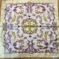 TORY BURCH 花柄シルクバンダナのサムネイル