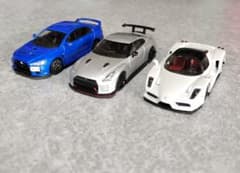 ランエボX GTR-NISMO エンツォフェラーリ 1/64 ミニカーのサムネイル