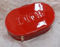 値下げ中！【非売品】Dior レッド エナメル バニティ ポーチのサムネイル